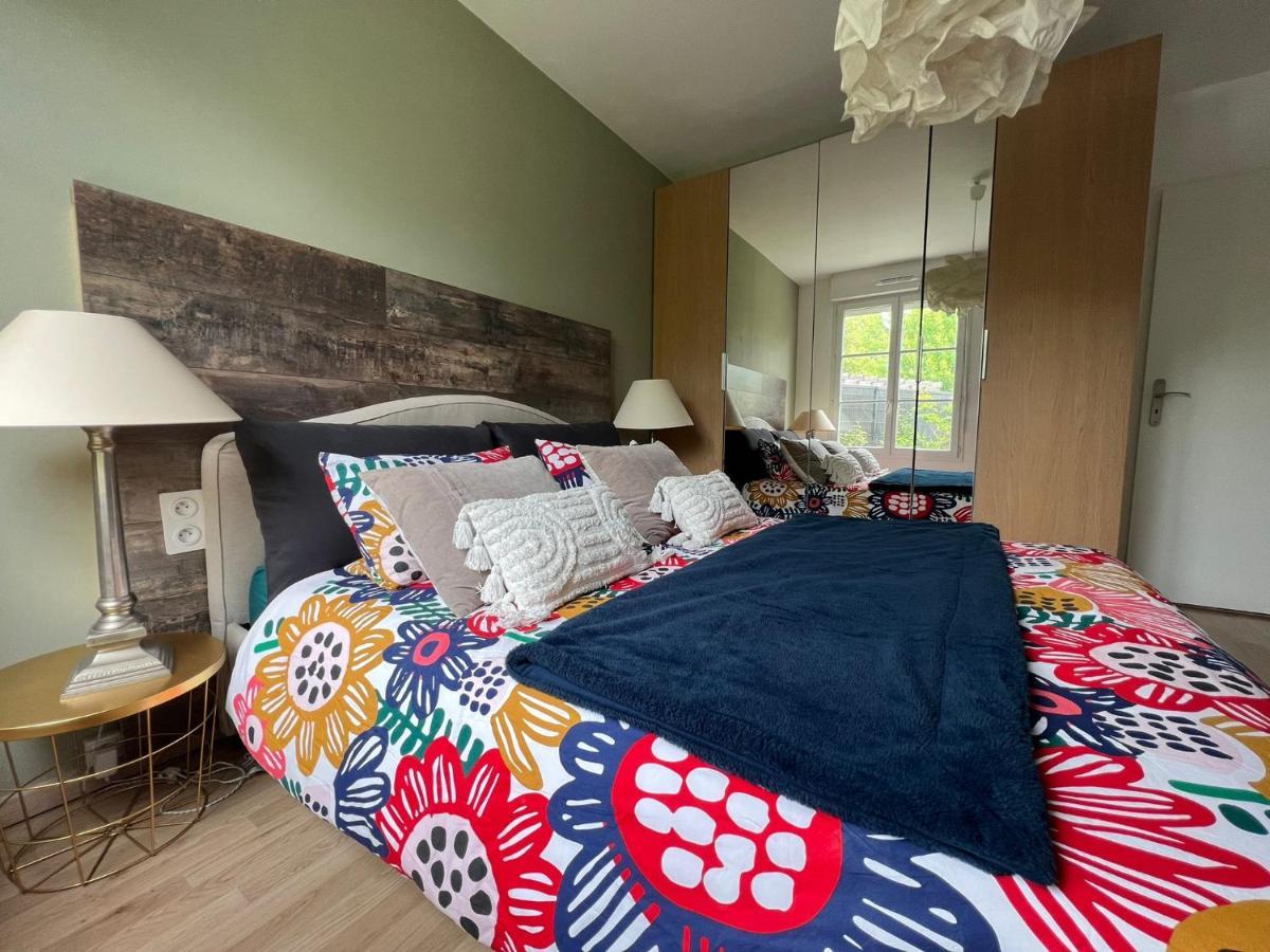 Logement Exceptionnel Avec Jardin Proche Disney Apartment Montevrain Luaran gambar